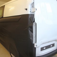 vollfolierung ford transit custom in schwarz matt